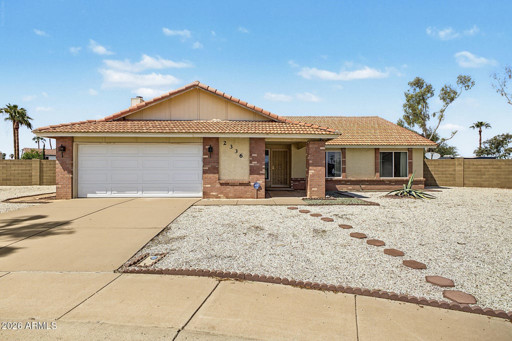 Photo of 2336 W Highland Court, Chandler, AZ 85224 (MLS # 7084387)