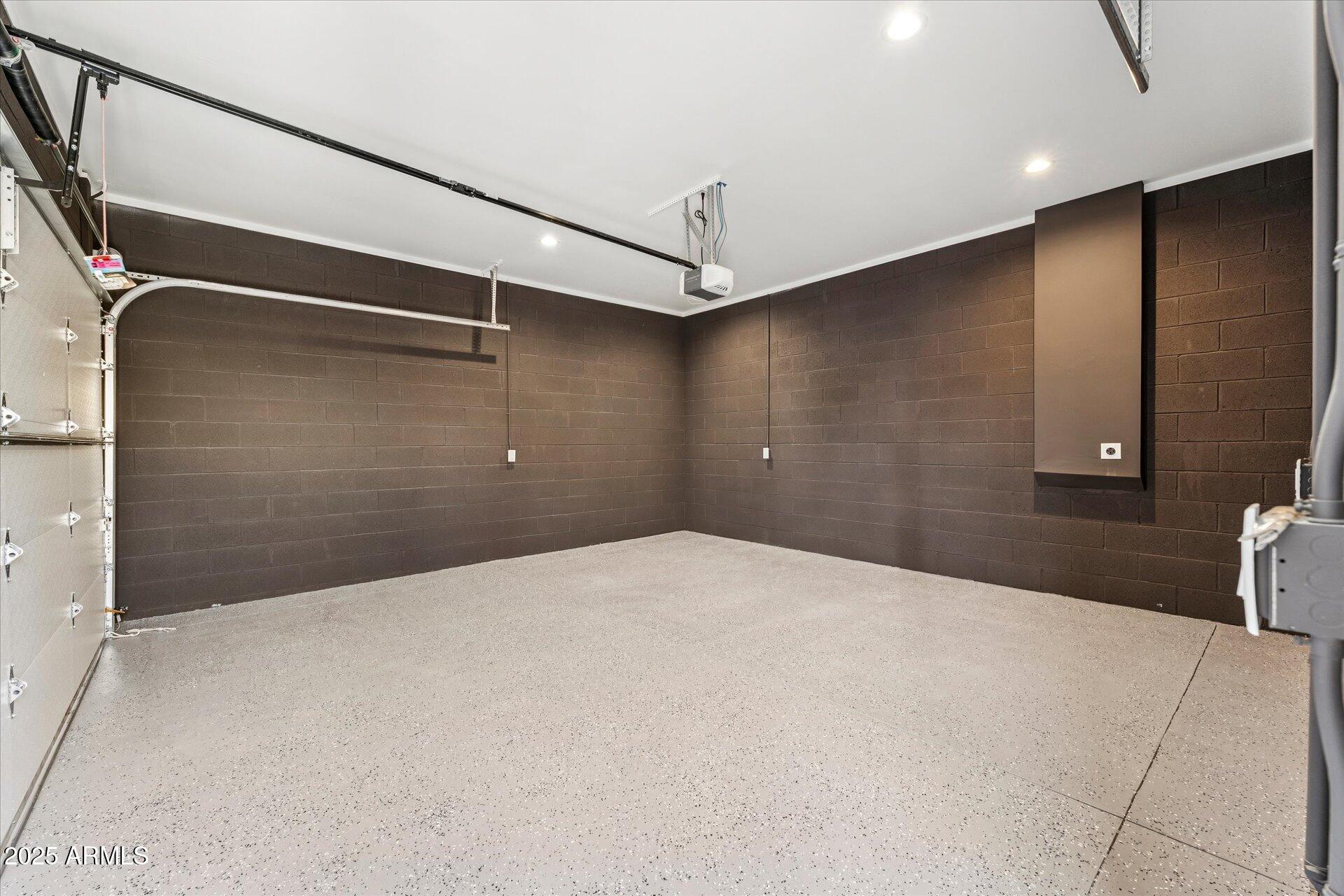 1725 W SHERMAN Street C