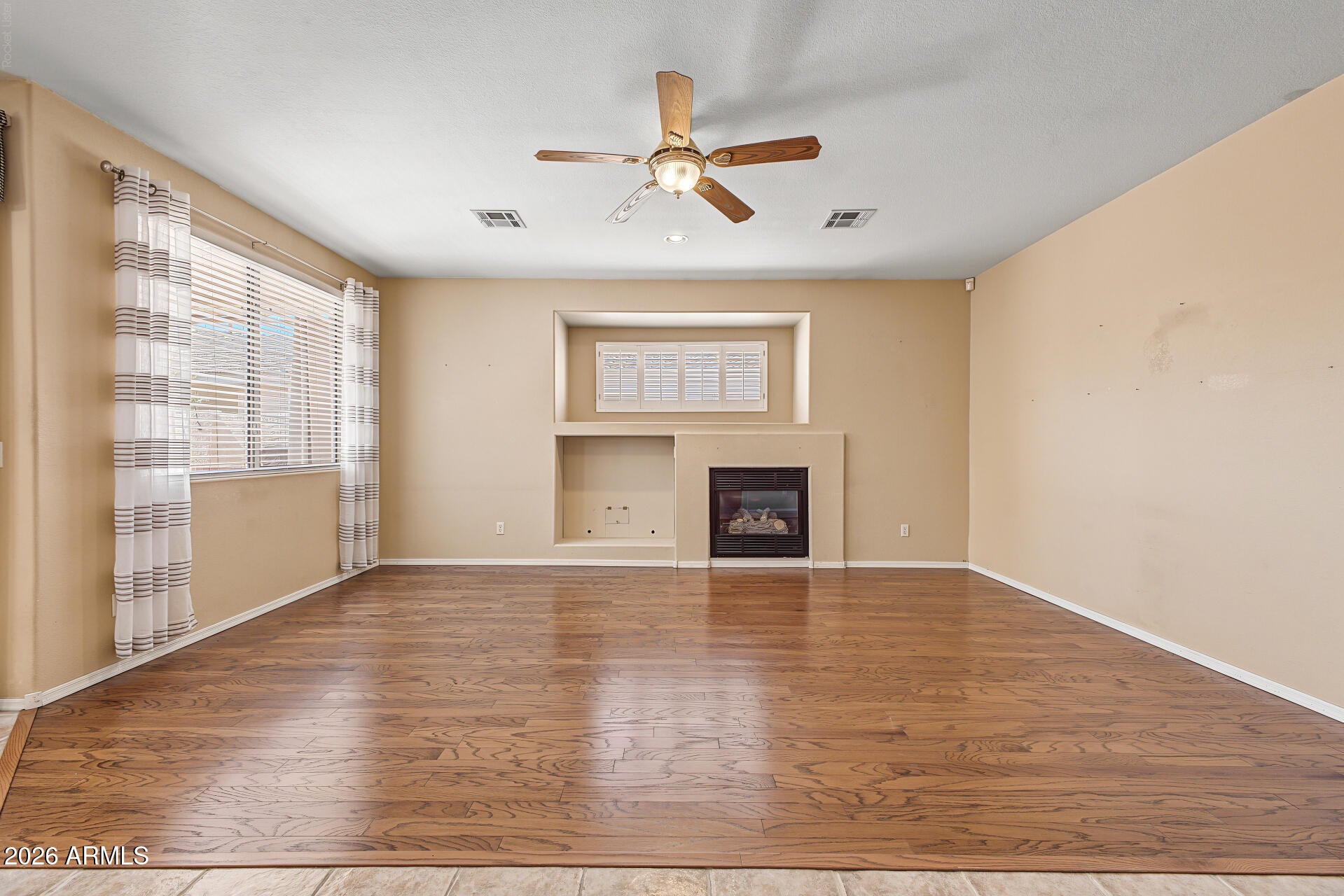 2104 S Longwood --