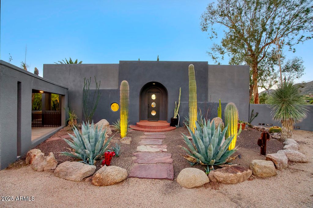 Photo of 41472 N Deer Trail Road, Cave Creek, AZ 85331 (MLS # 6925600)