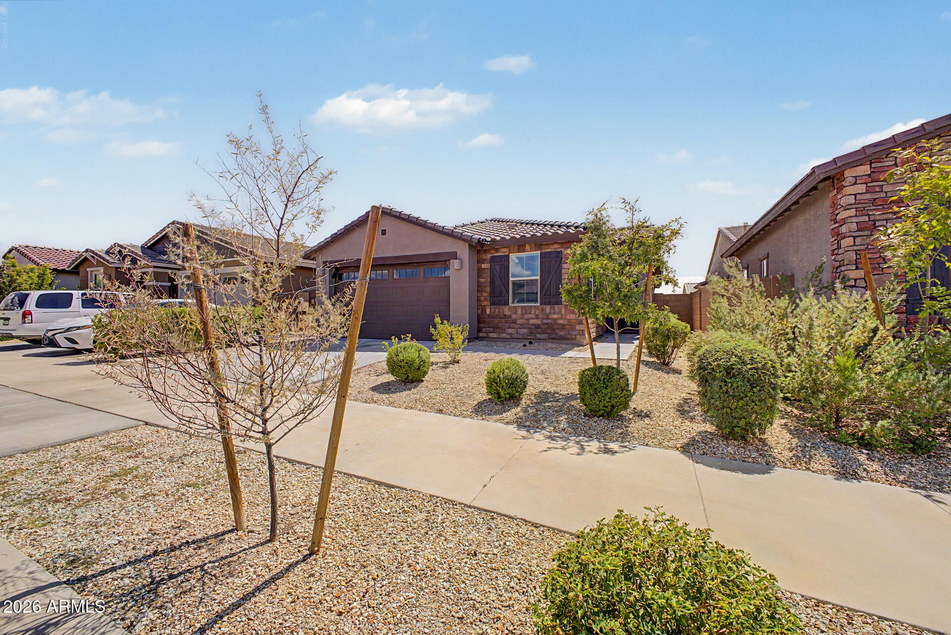 2979 E YUMA Avenue