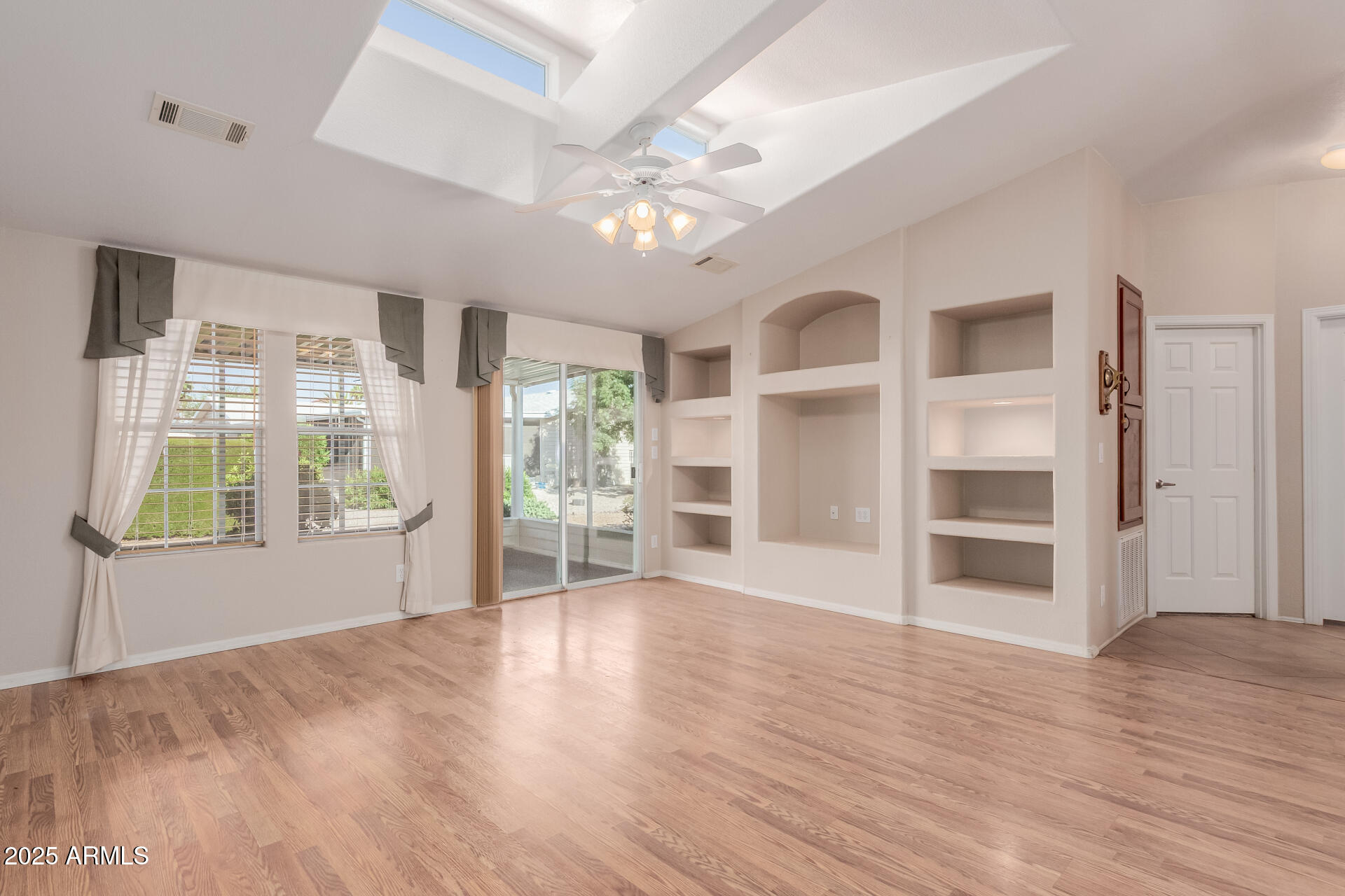 2550 S ELLSWORTH Road 366