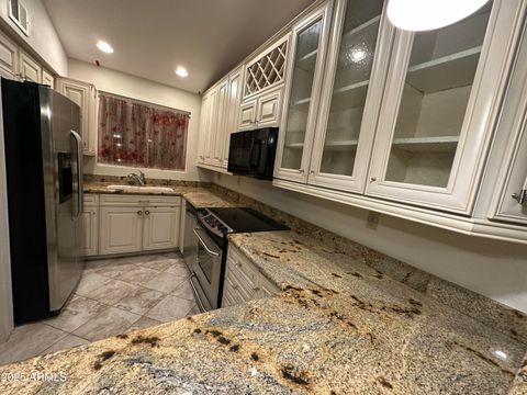 10847 N FAIRWAY Court 211 Sun City AZ 85351