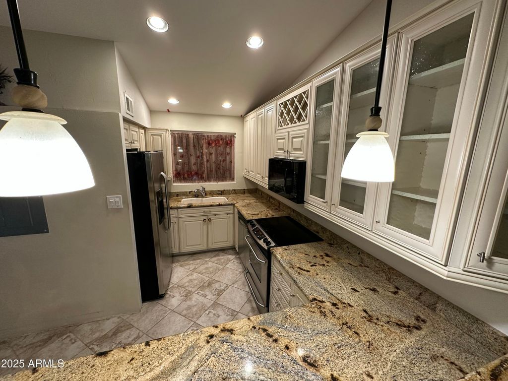 Photo of 10847 N Fairway Court #211, Sun City, AZ 85351 (MLS # 6934381)