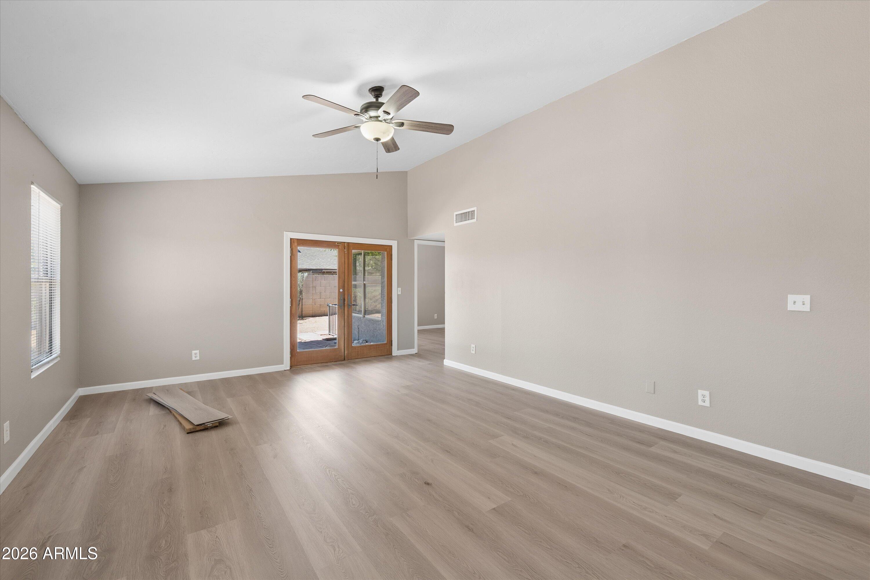 11904 N 76th Lane
