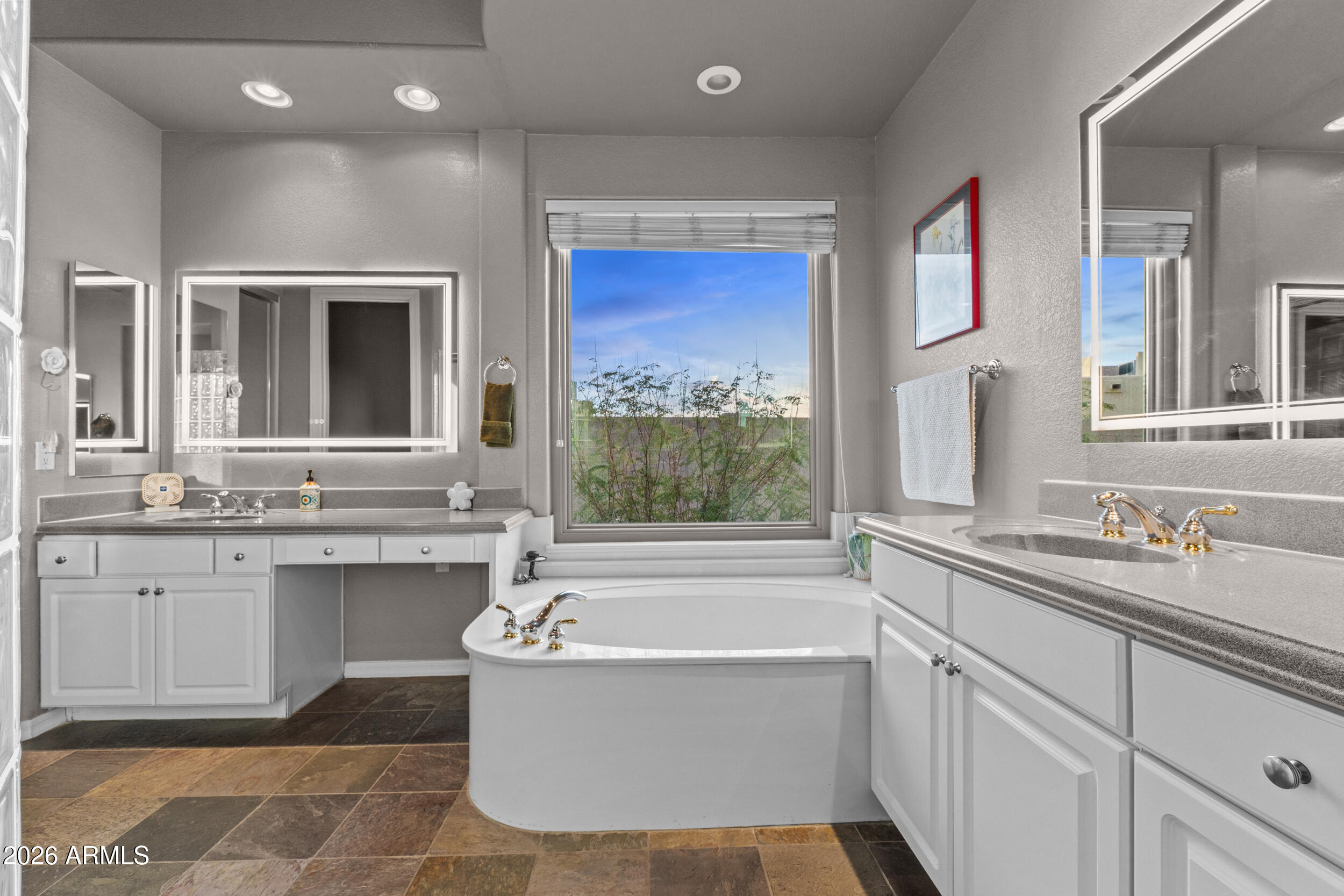 ASHLER HILLS RANCH - Residential