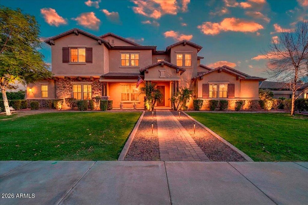 Photo of 4829 N Village Parkway, Litchfield Park, AZ 85340 (MLS # 6984390)