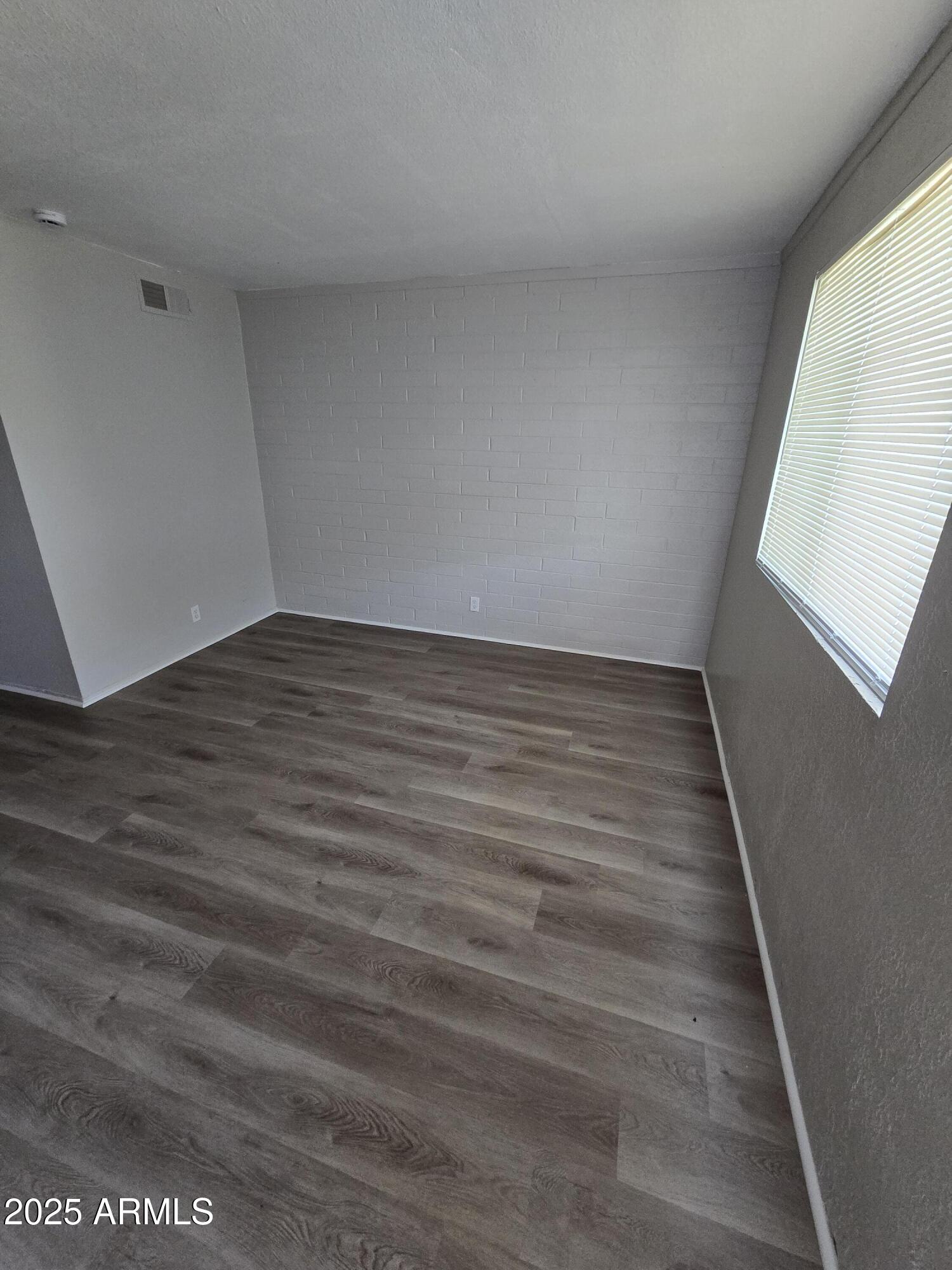 2038 W CACTUS Road