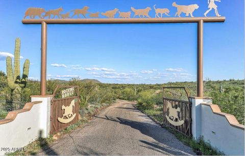 28331 W ROCKING HORSE Lane - Morristown AZ 85342
