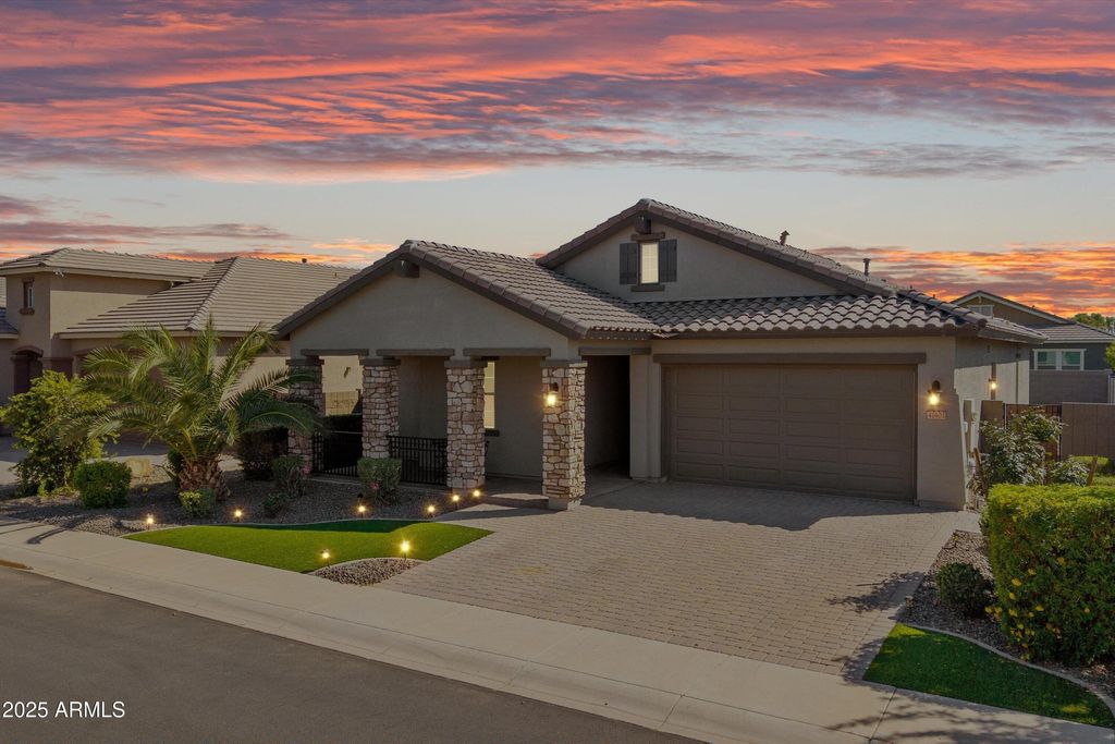 Photo of 41403 W Centennial Drive, Maricopa, AZ 85138 (MLS # 6925933)