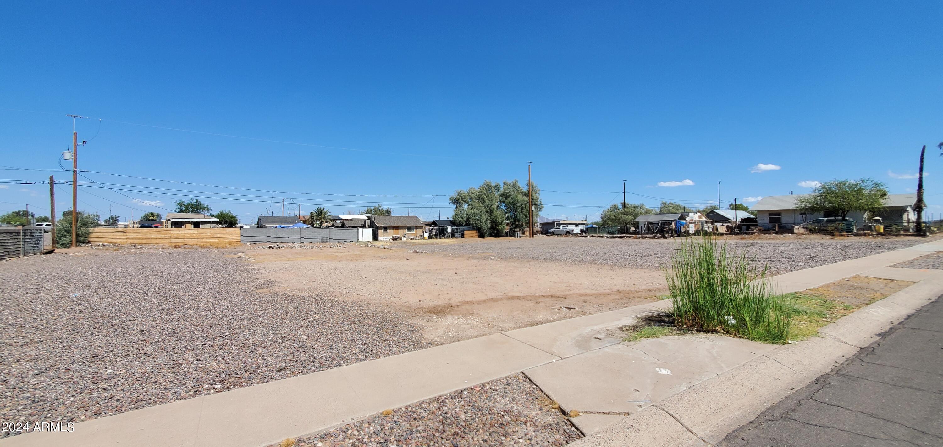 1316 E COCOPAH Street 8