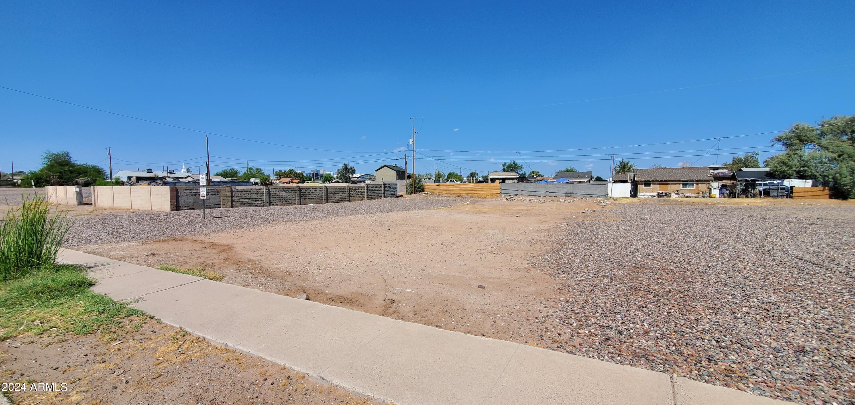1316 E COCOPAH Street 8