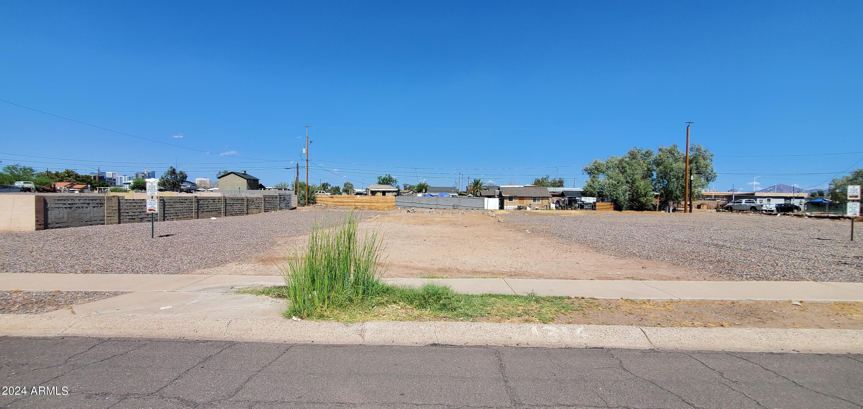 1316 E COCOPAH Street 8