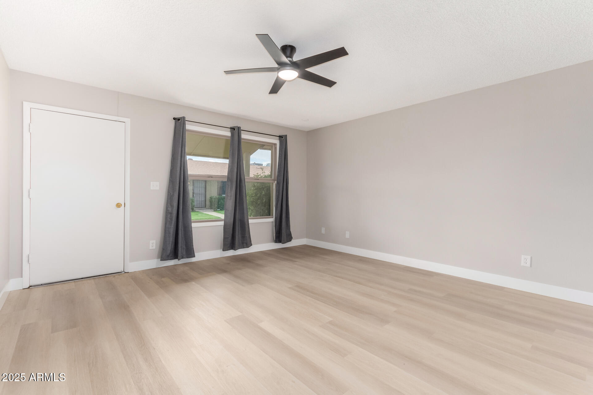 2502 N 22ND Drive
