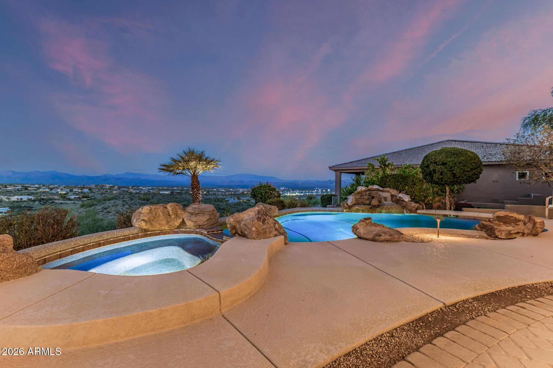 15204 E SUNDOWN Drive