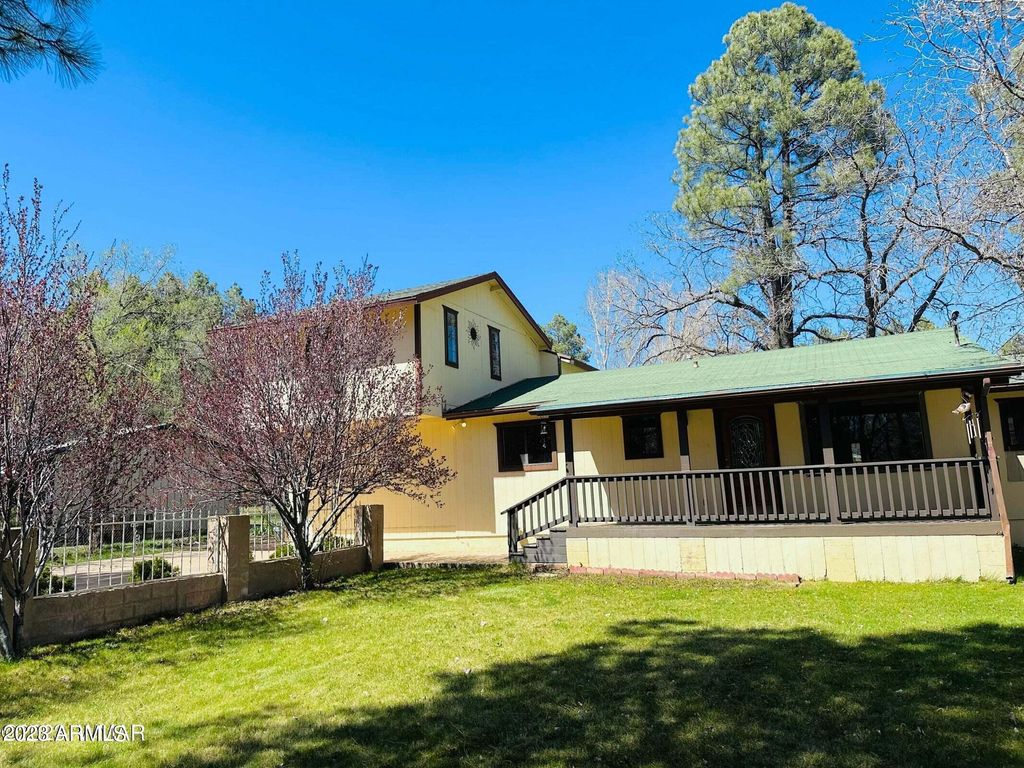 Photo of 1080 W Apache Lane, Lakeside, AZ 85929 (MLS # 6936104)