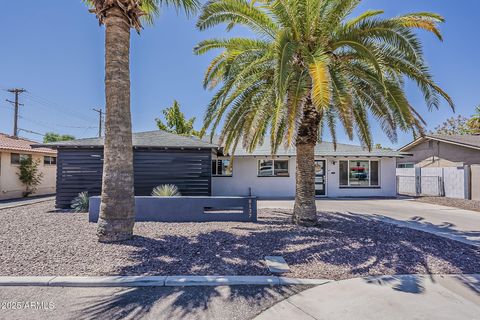 Photo of 8137 E Indian School Road, Scottsdale, AZ 85251 (MLS # 6882864)