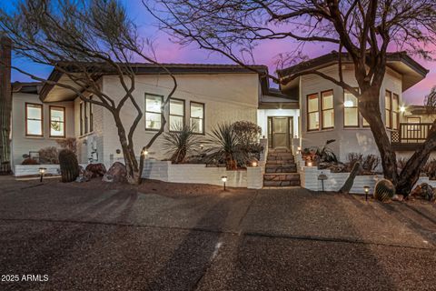 6831 E STAGECOACH PASS -- Carefree AZ 85377