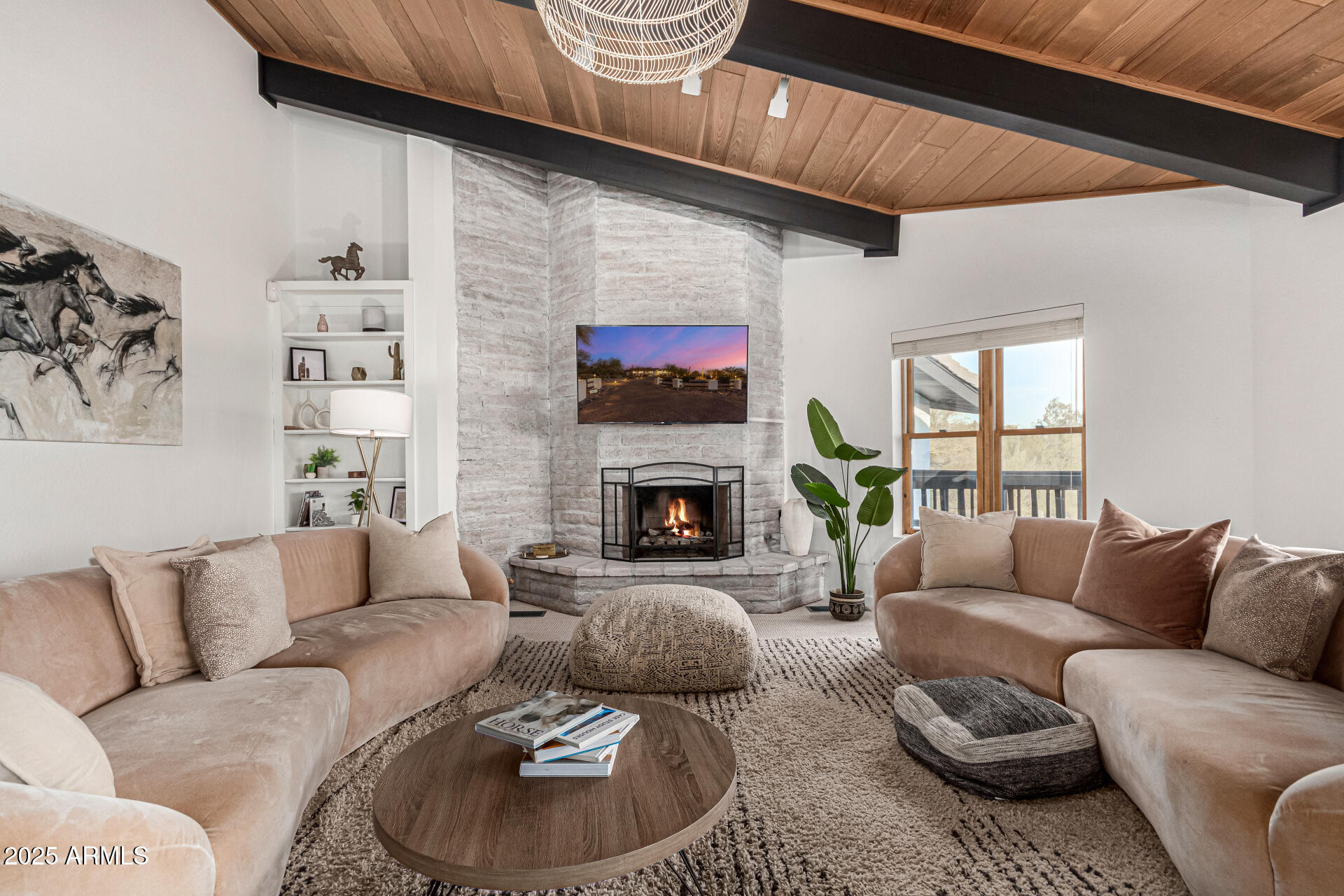 6831 E STAGECOACH PASS --