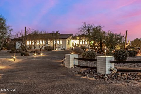 6831 E STAGECOACH PASS -- Carefree AZ 85377