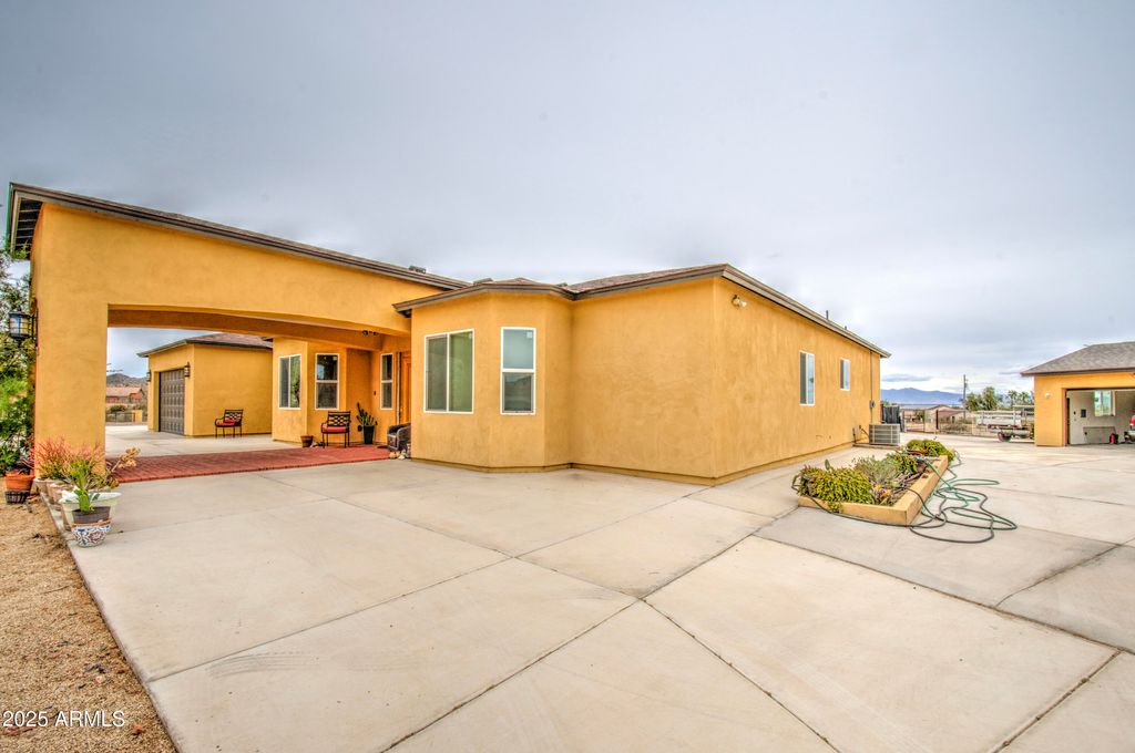 Photo of 8210 S 132nd Avenue, Goodyear, AZ 85338 (MLS # 6995701)