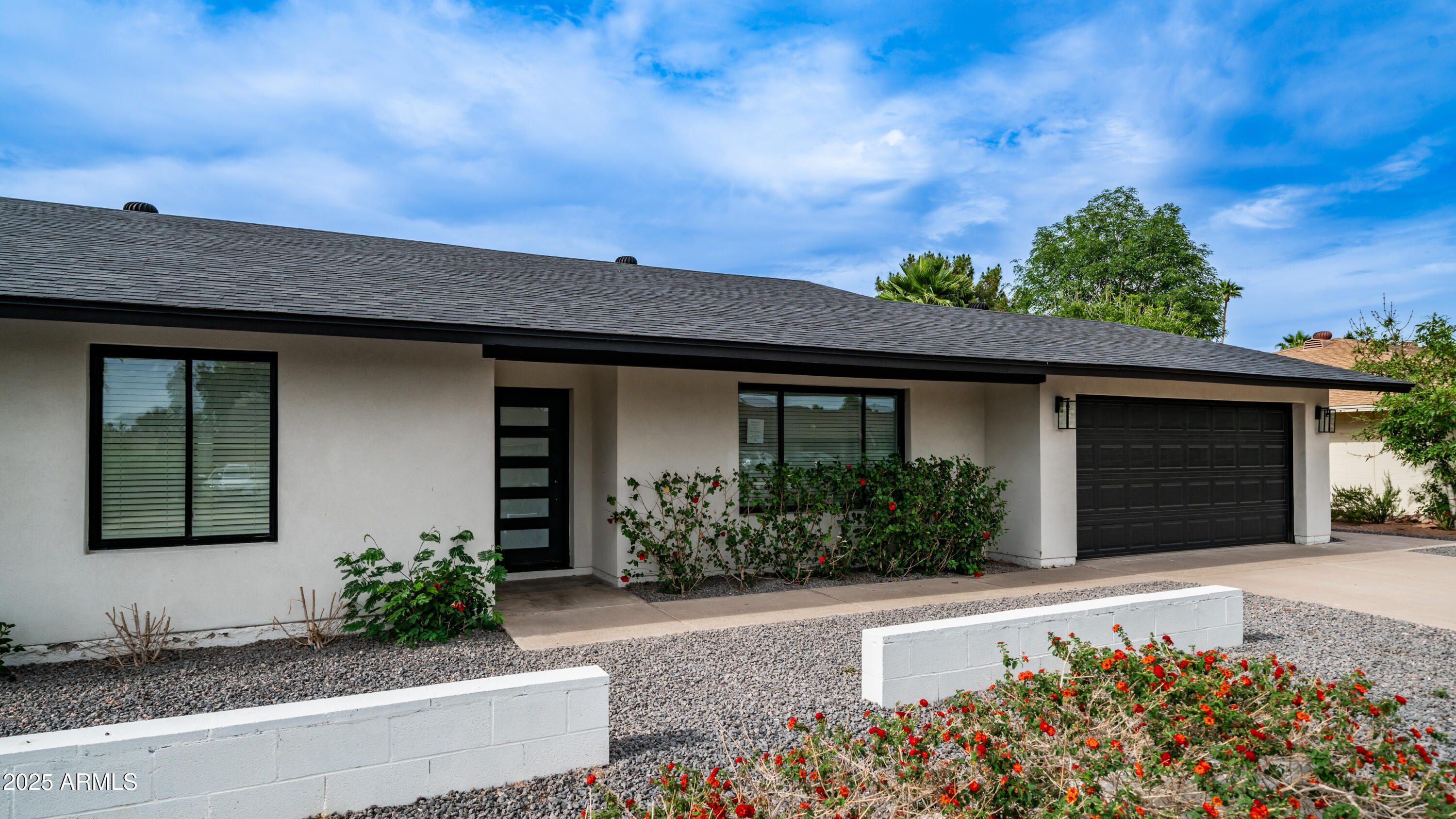 4916 E KATHLEEN Road