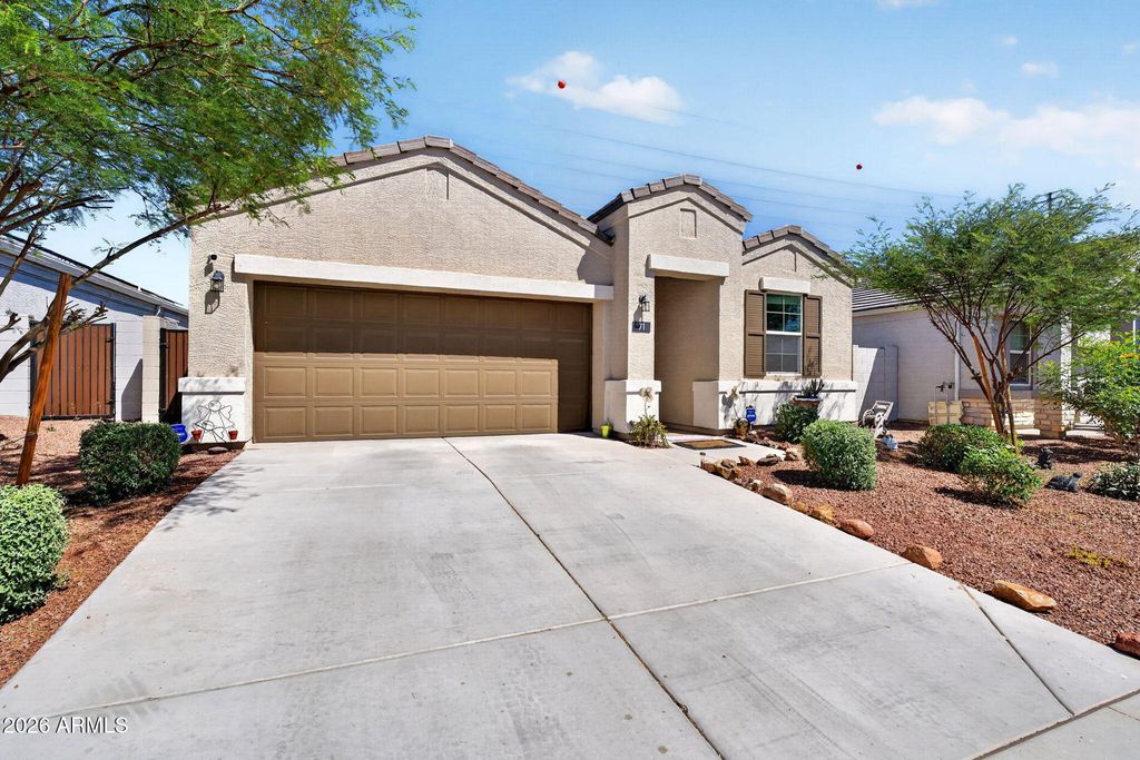 Photo of 71 N 187th Drive, Buckeye, AZ 85326 (MLS # 7015491)