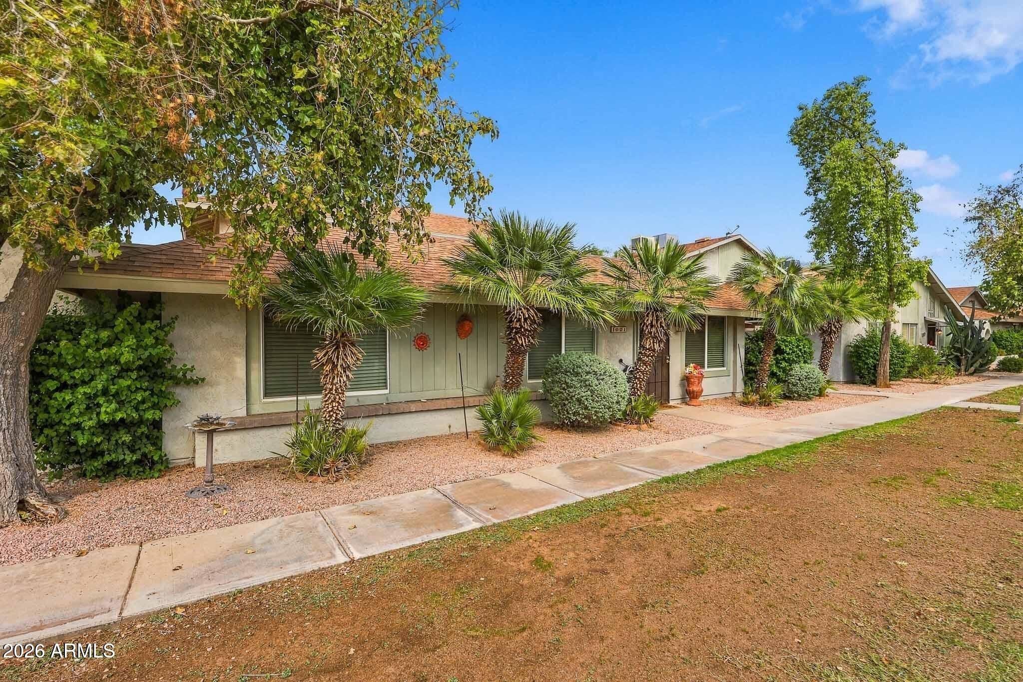 1021 N 84TH Place
