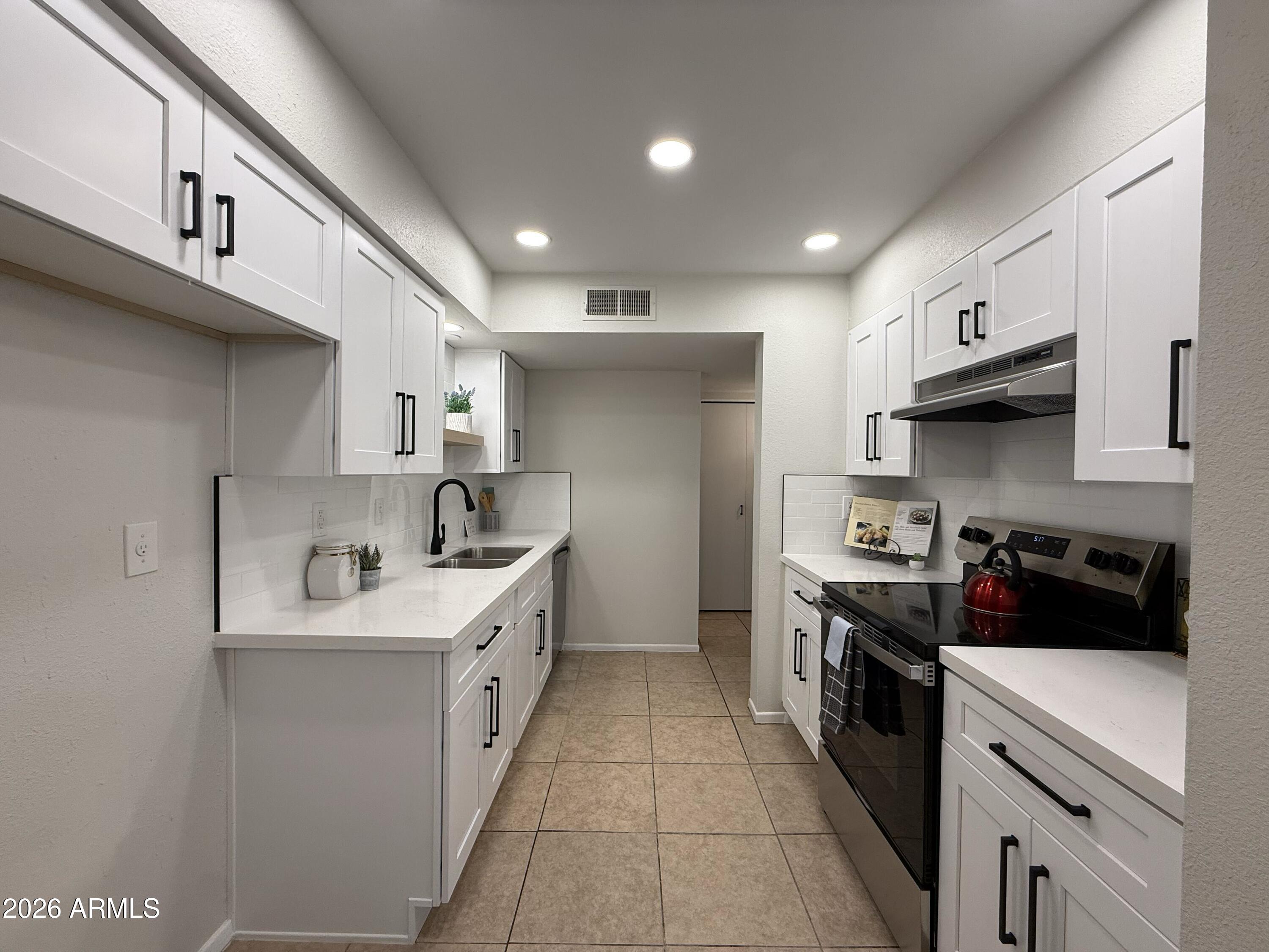 1500 W RIO SALADO Parkway 67