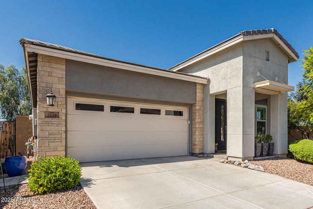 Photo of 3060 S Jasmine Drive, Chandler, AZ 85286 (MLS # 6925249)