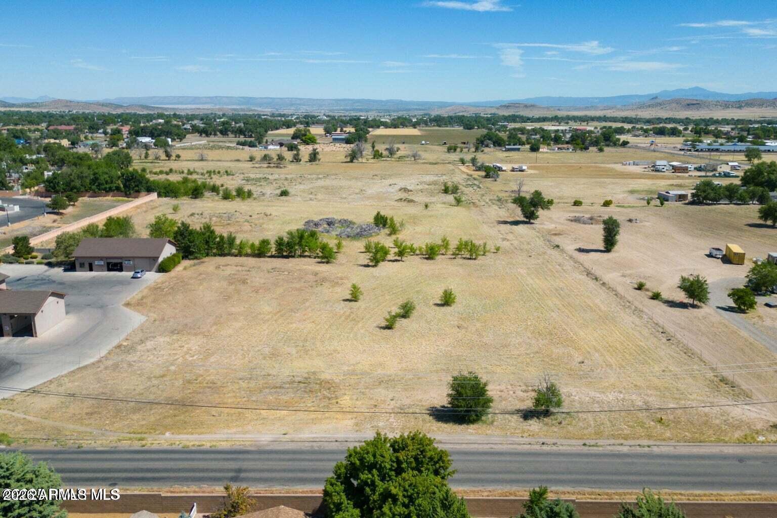 0 E Road 2 North Road -