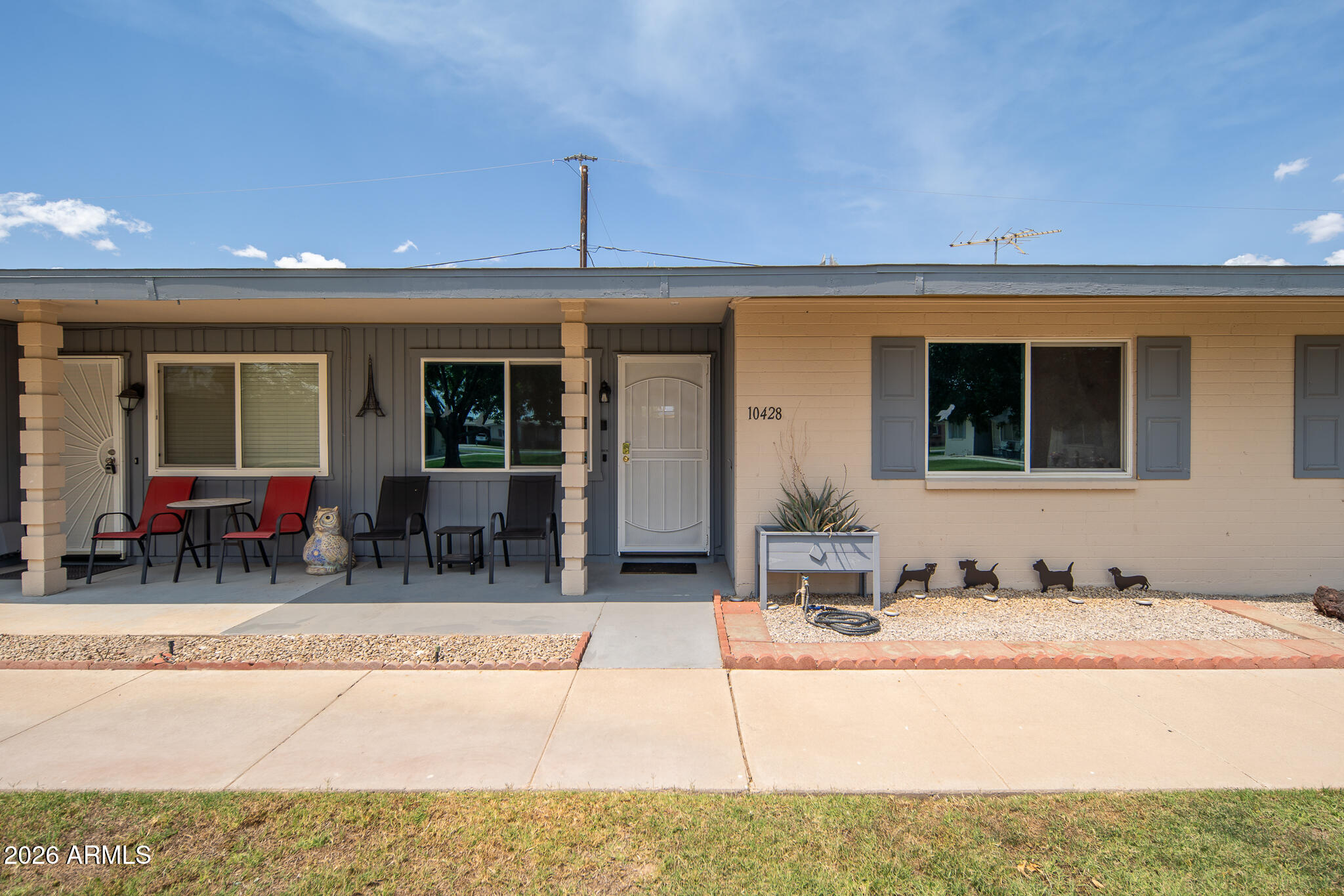 10428 W DEANNE Drive