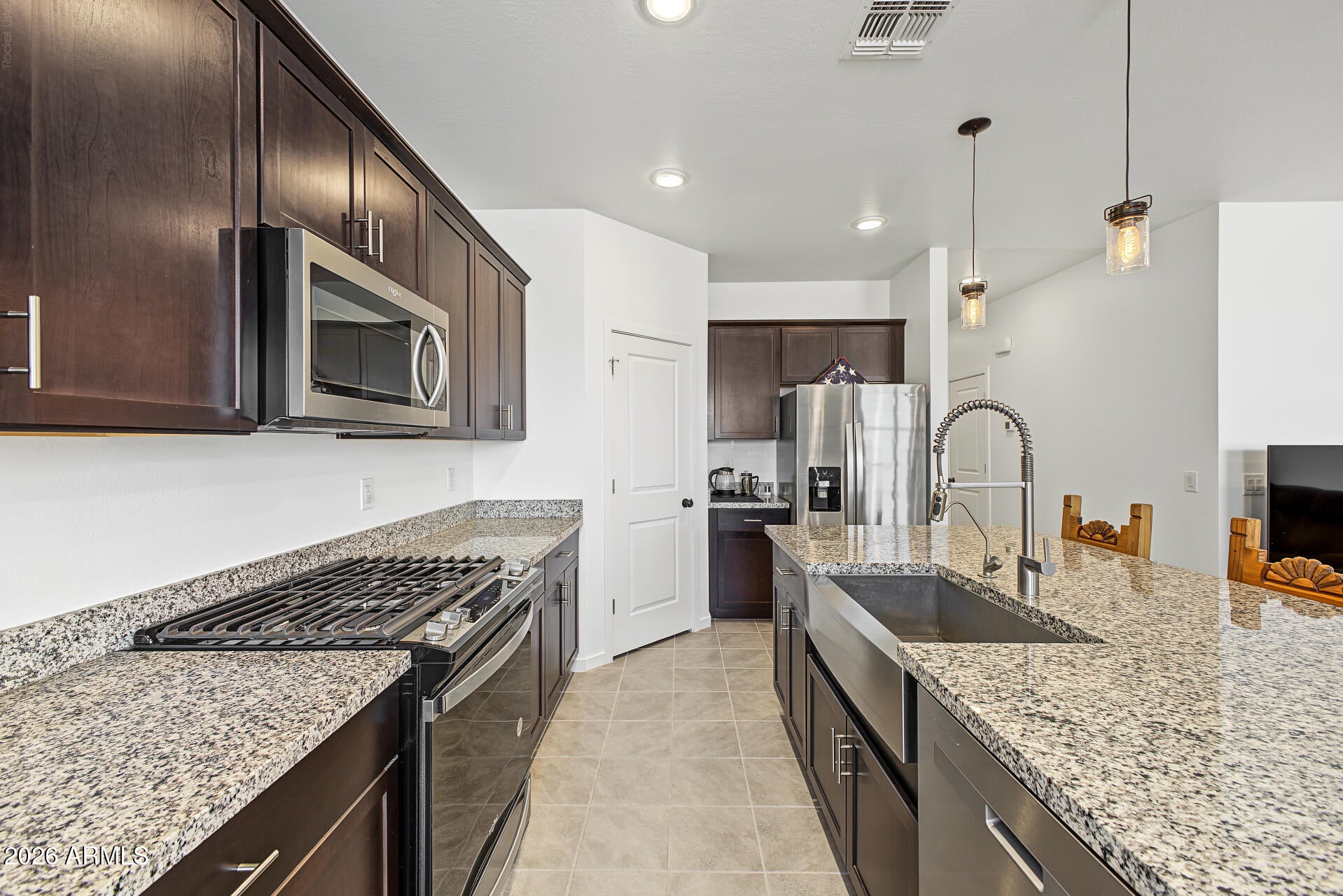 16070 W SMOKETREE Drive