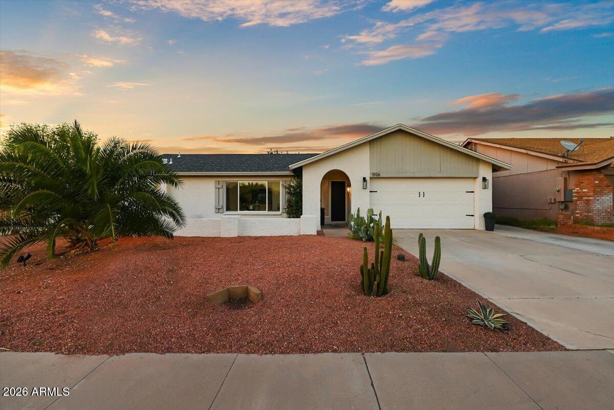 5126 W ECHO Lane