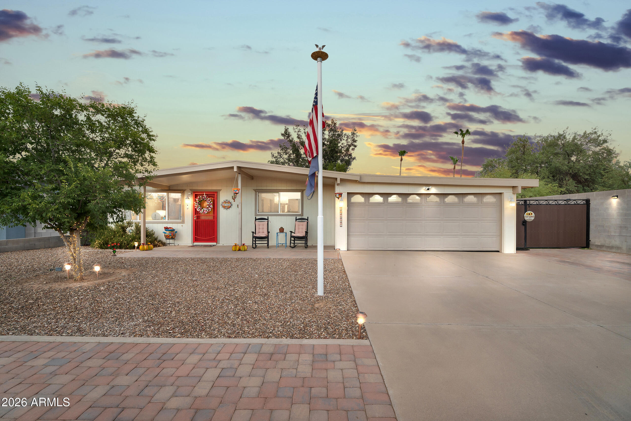 13817 N 10TH Place