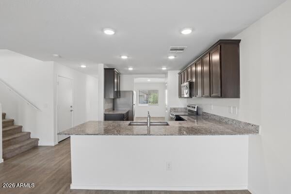 1536 E INOUYE Drive