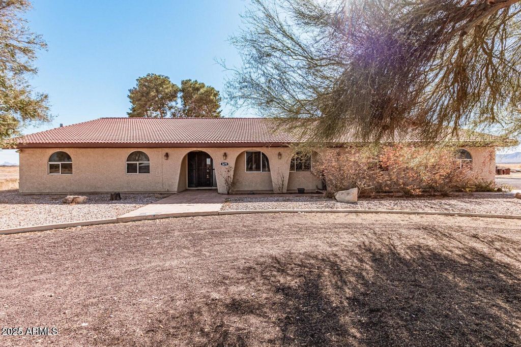 Photo of 3279 E Selma Highway, Casa Grande, AZ 85194 (MLS # 6920876)