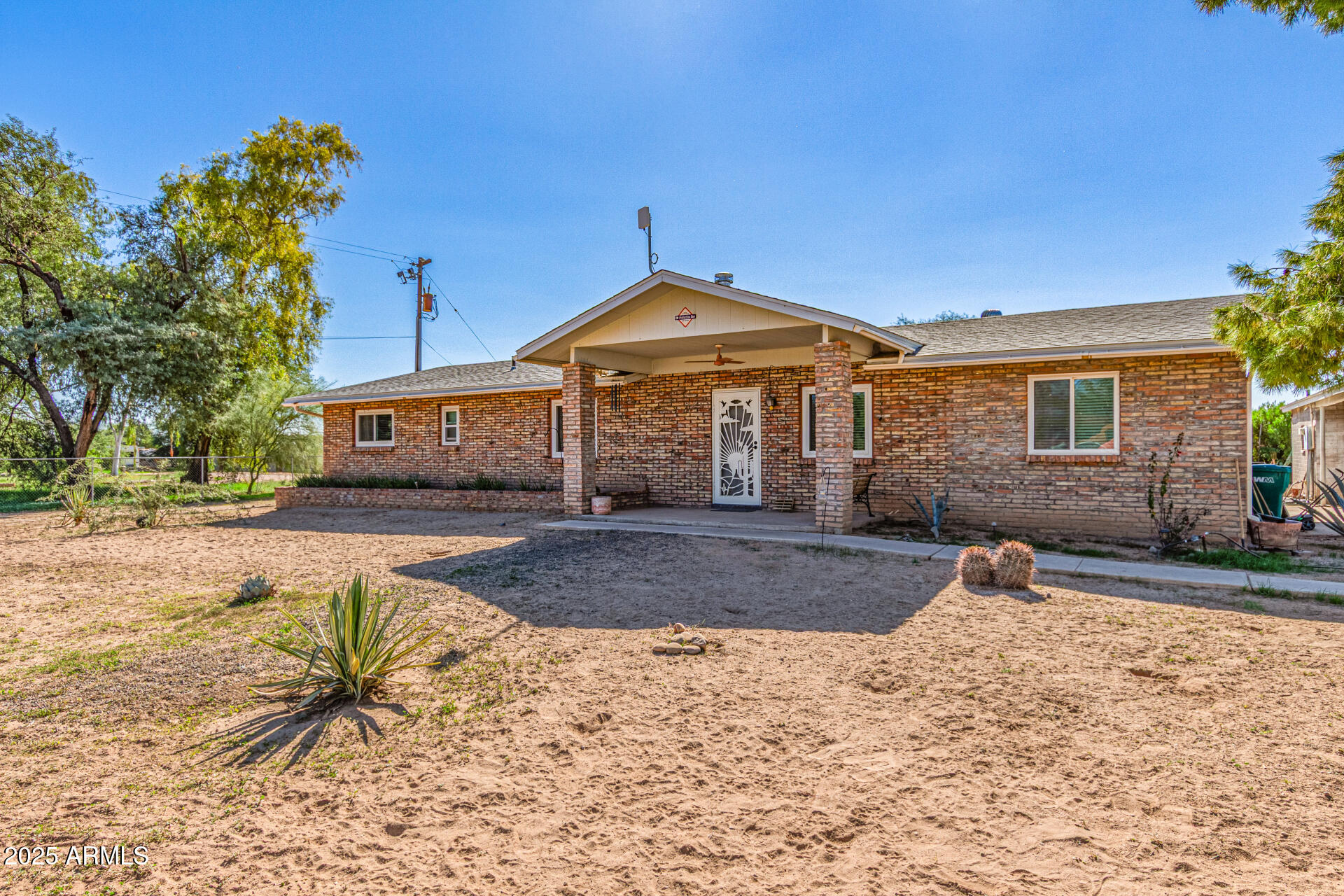 50113 W MOCKINGBIRD Lane