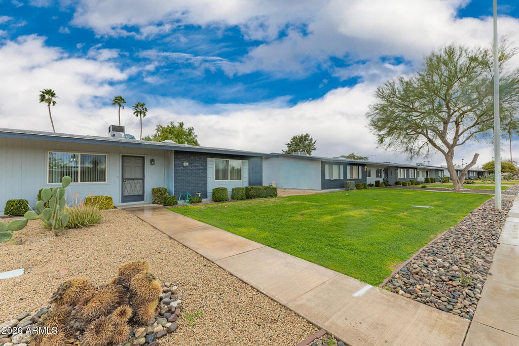 Photo of 10907 W Thunderbird Boulevard, Sun City, AZ 85351 (MLS # 6984664)