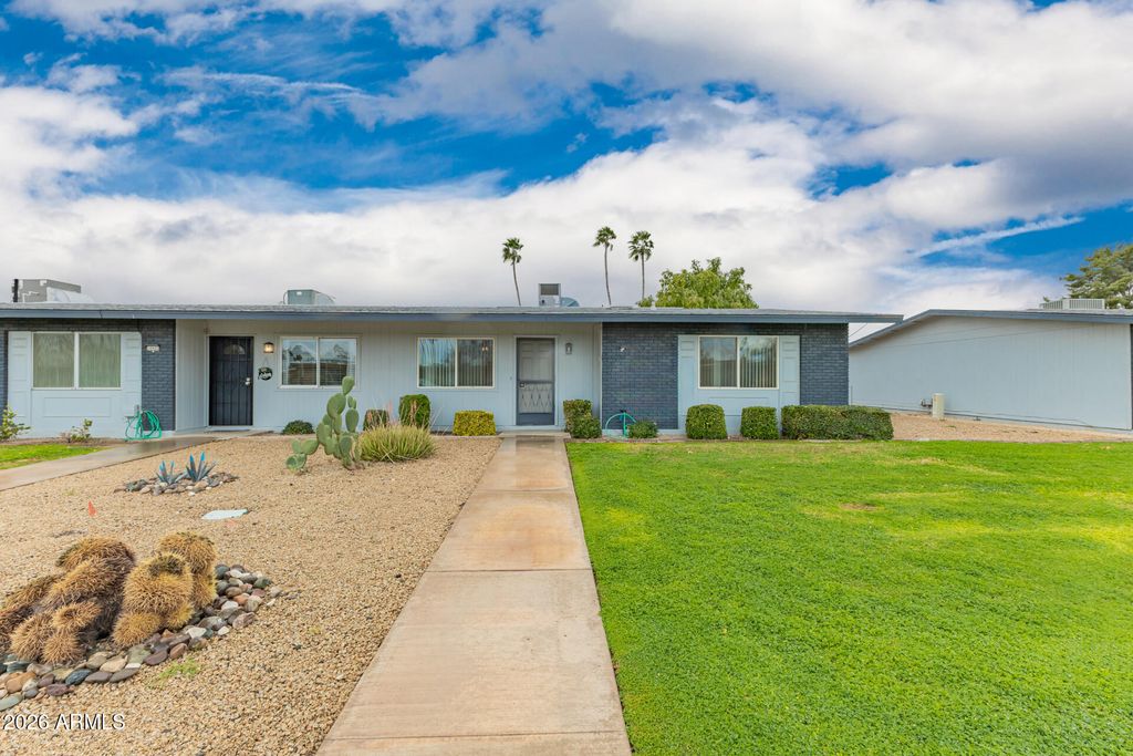 Photo of 10907 W Thunderbird Boulevard, Sun City, AZ 85351 (MLS # 6984664)