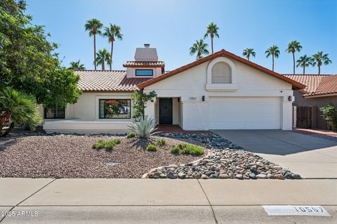 Photo of 10567 E Mission Lane, Scottsdale, AZ 85258 (MLS # 6938407) Photo of 10567 E Mission Lane, Scottsdale, AZ 85258 (MLS # 6938407)