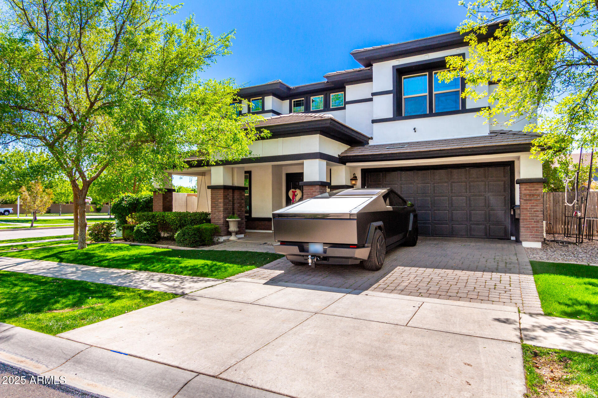 4167 E SIERRA MADRE Avenue