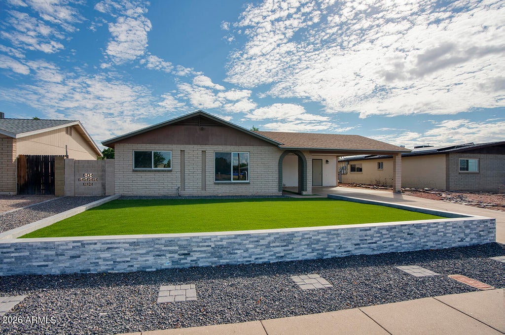 Photo of 3049 W Sunnyside Drive, Phoenix, AZ 85029 (MLS # 7093492)