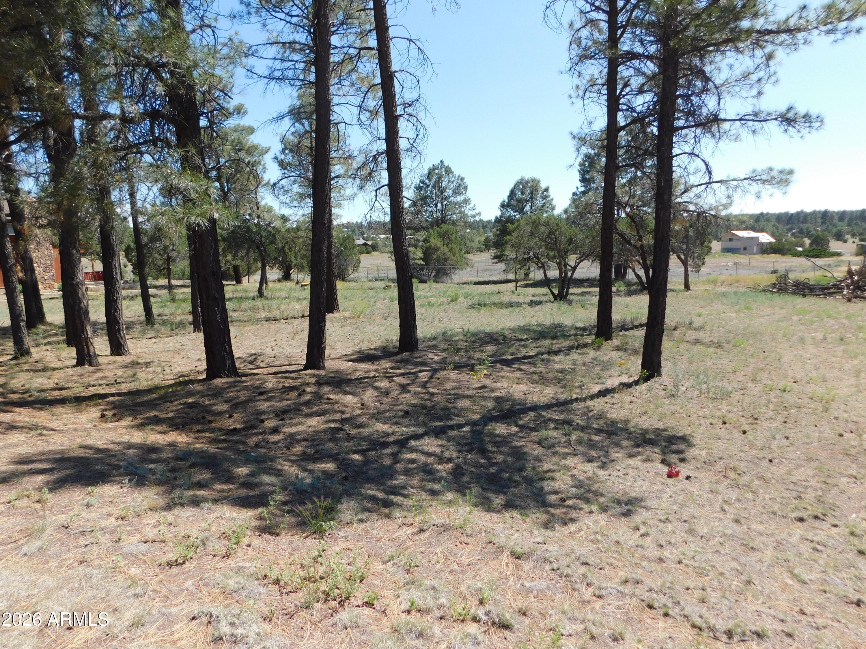 2215 COUNTRY CLUB Drive 12