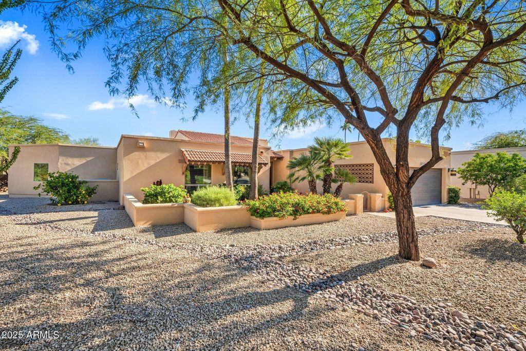 Photo of 18532 E Horseshoe Bend, Rio Verde, AZ 85263 (MLS # 6963184)