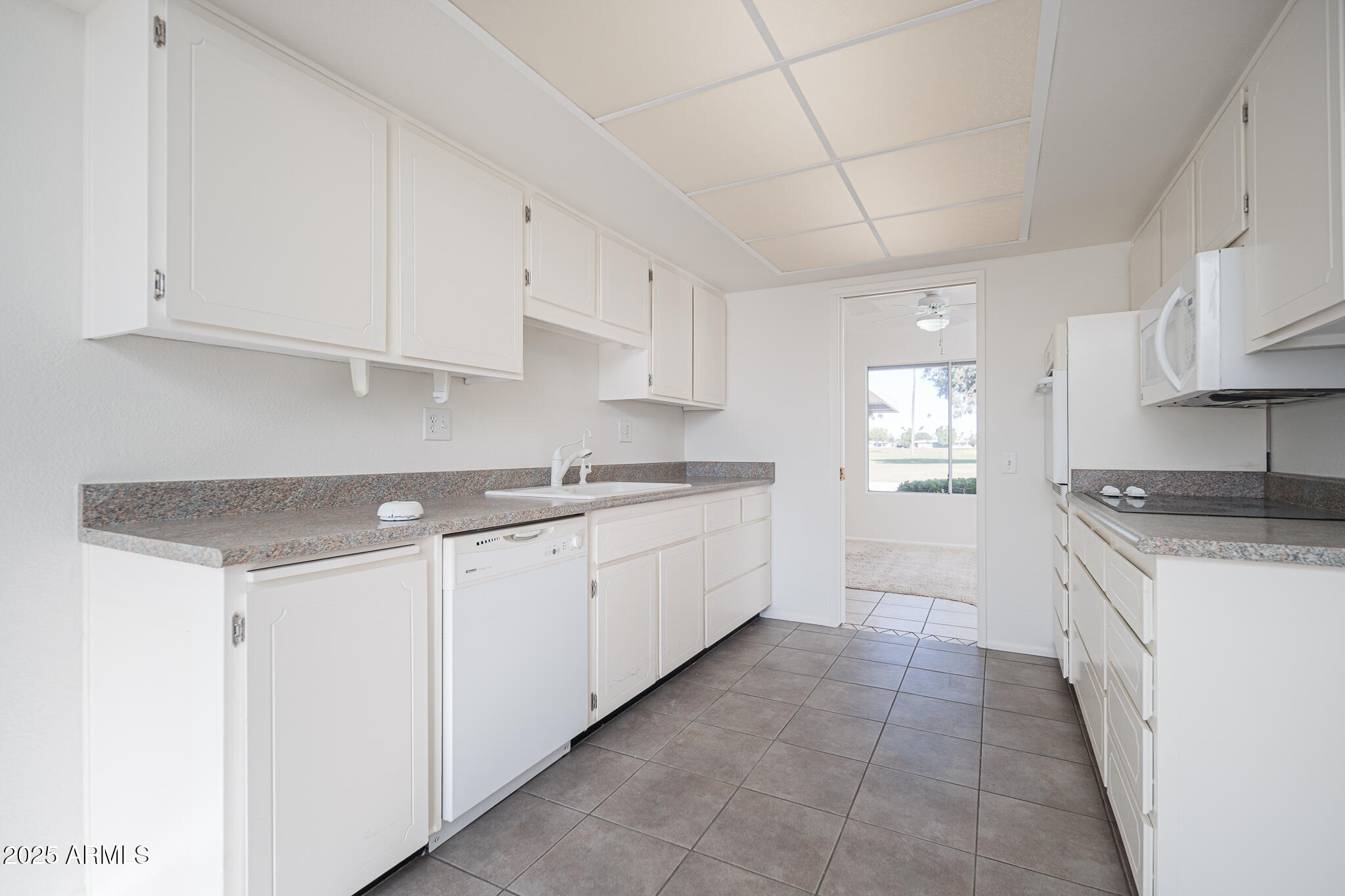 10632 W BROOKSIDE Drive