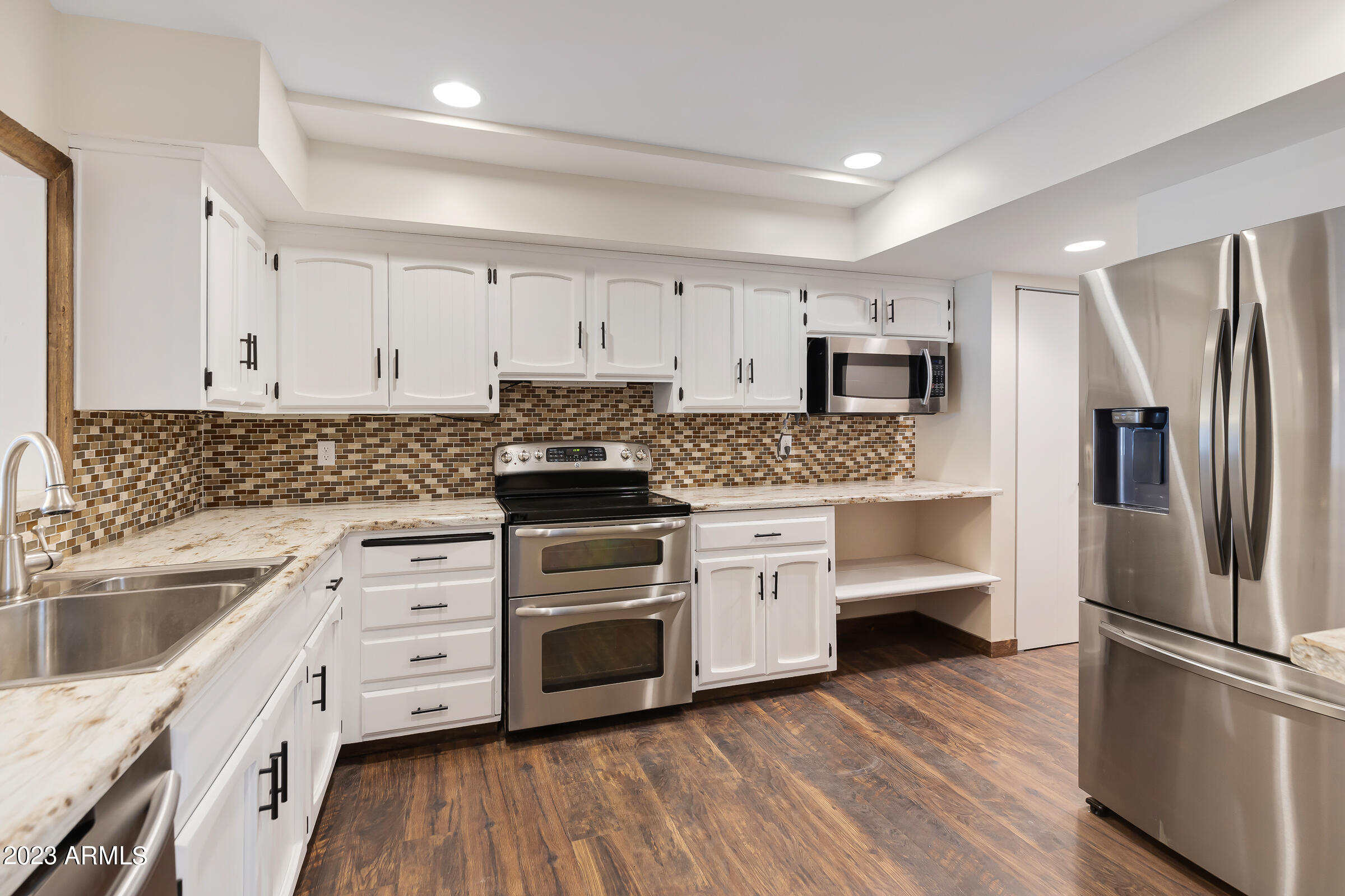 16624 E GUNSIGHT Drive