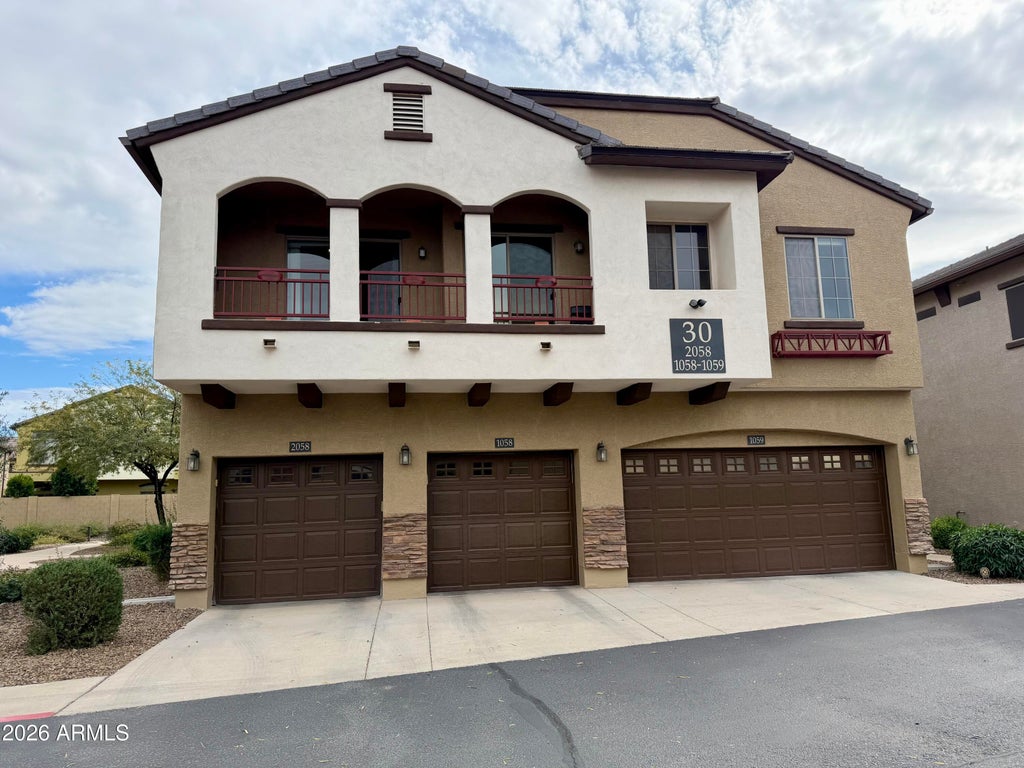 Photo of 2725 E Mine Creek Road #2058, Phoenix, AZ 85024 (MLS # 7072534)