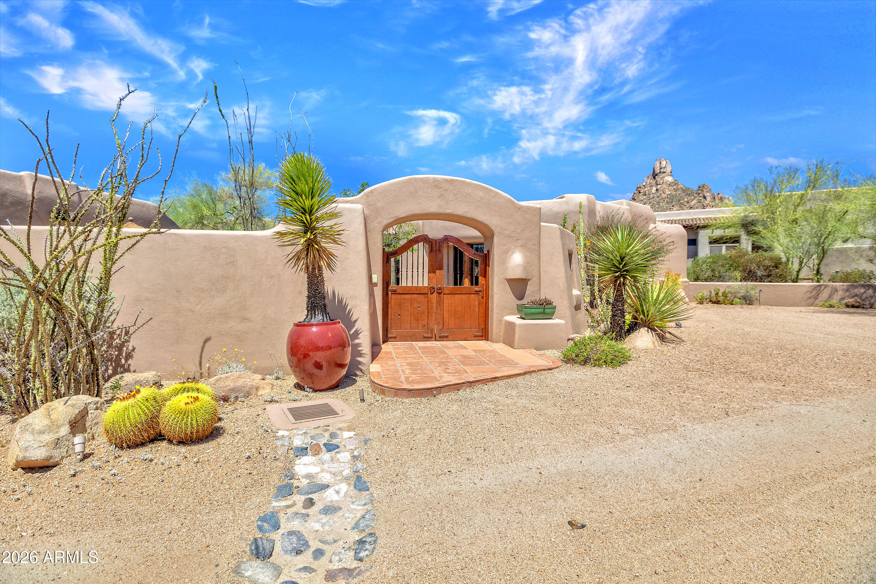 10040 E HAPPY VALLEY Road 665