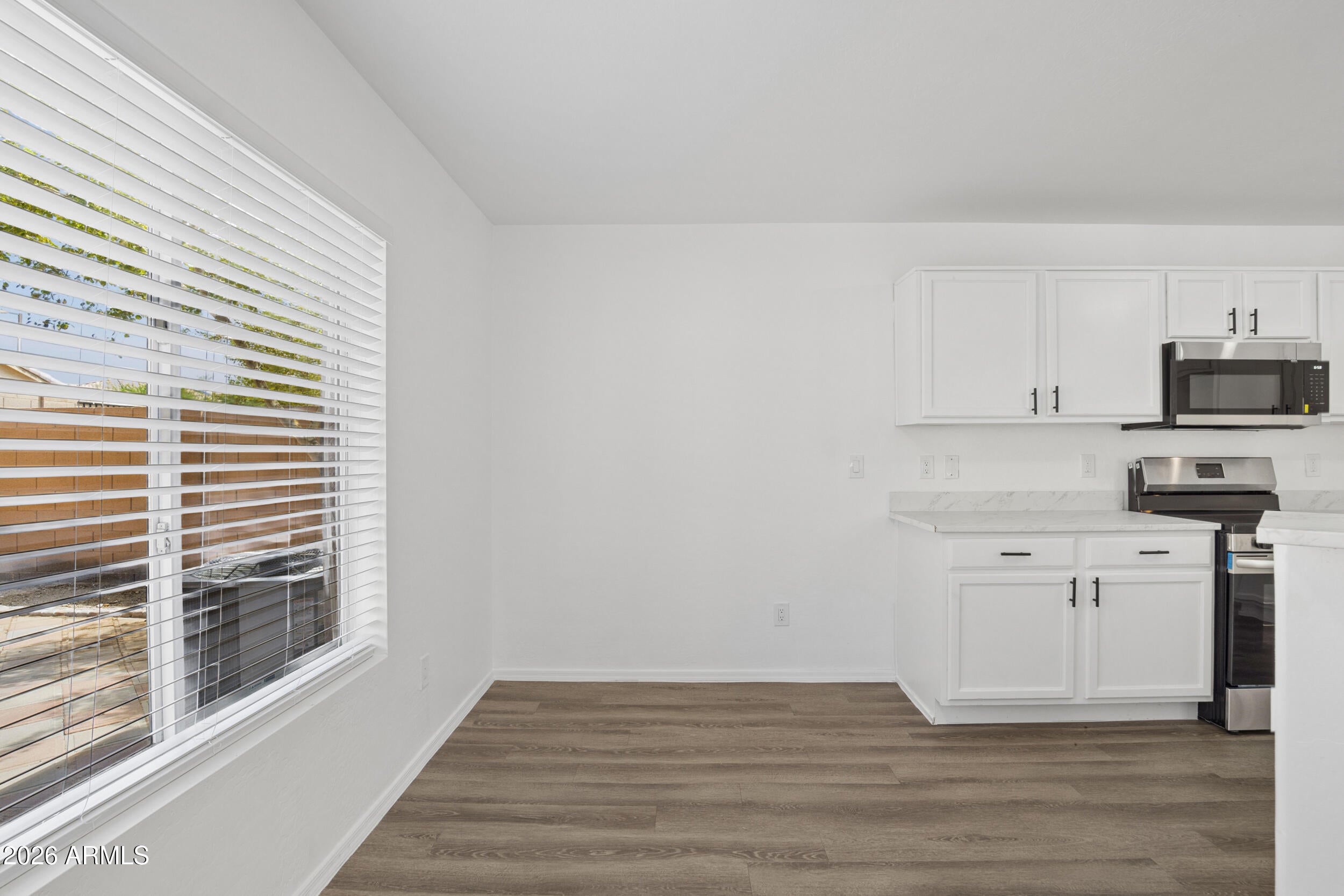 21996 W SOLANO Drive